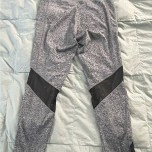 VS Pink Gray and Black Athletic Capri Yoga Pants